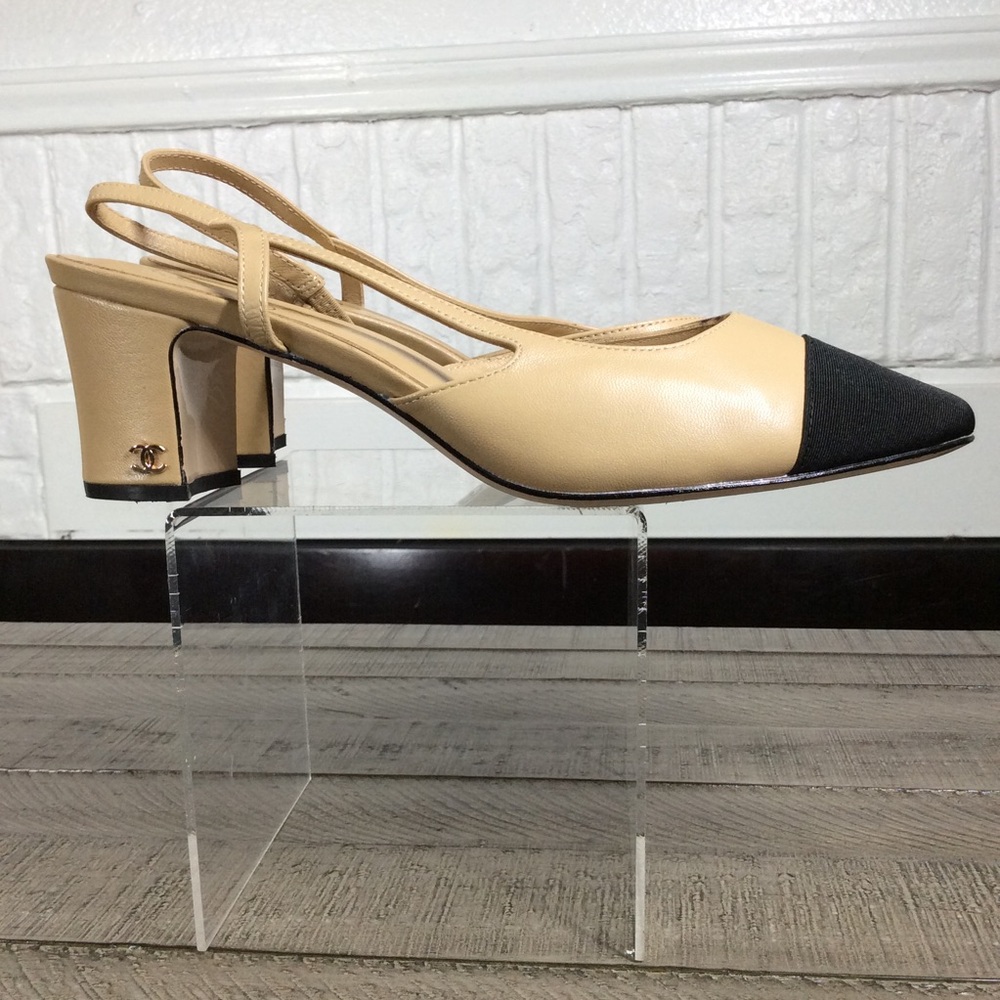 CHANEL 2025 Classic Beige / Black Goatskin and Grosgrain CC Slingbacks 40C NEW